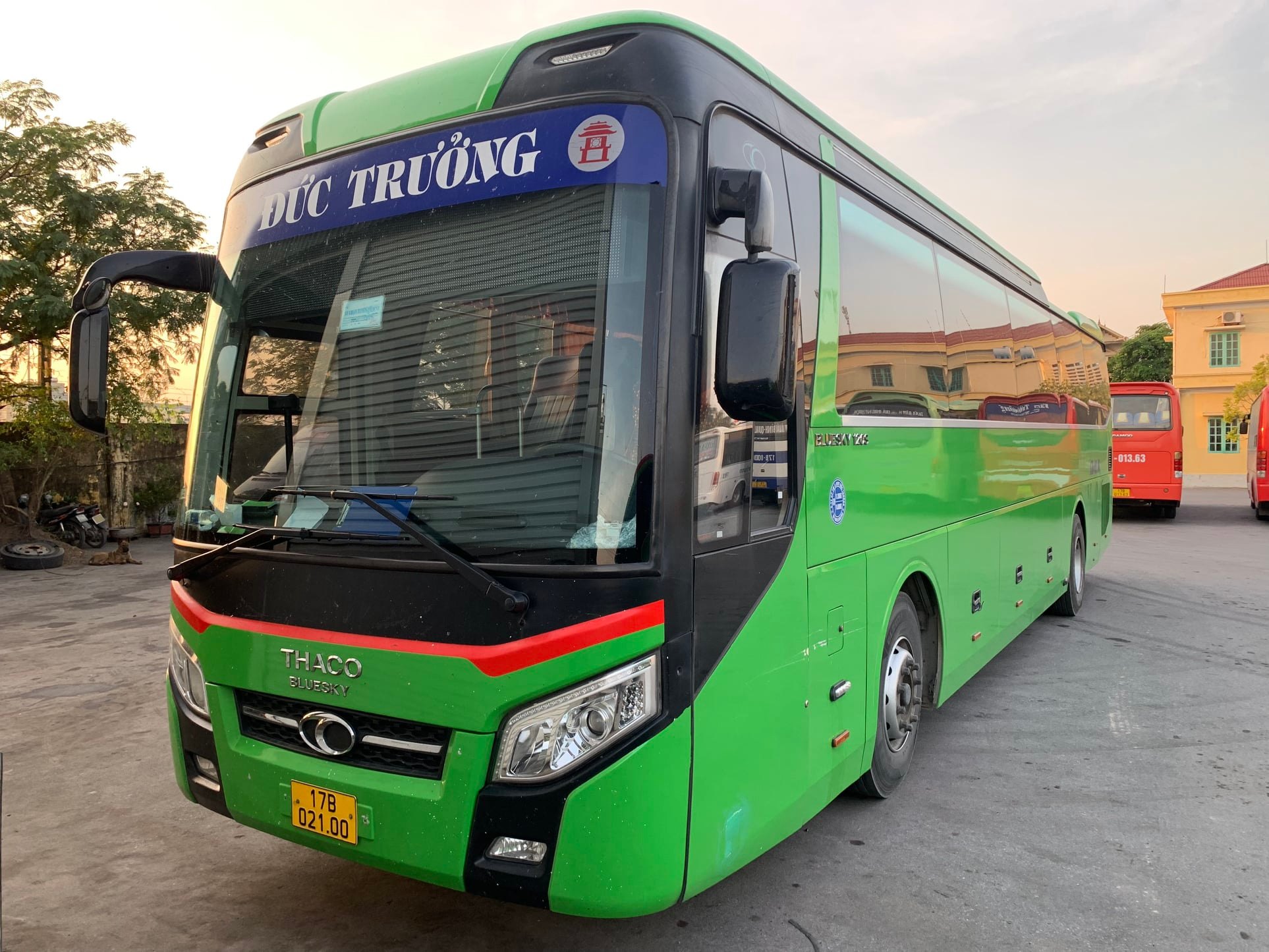 Nhà Xe Đức Trưởng